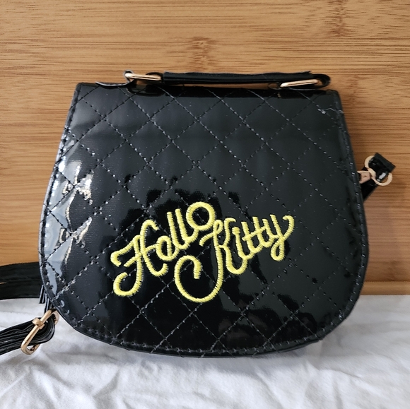 Hello Kitty Black Quilted Faux Leather Crossbody Bag - Picture 3 of 4